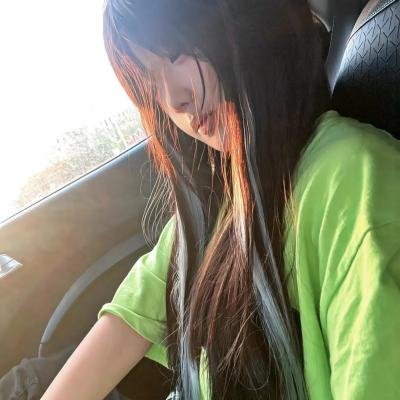 我的僵尸女儿 背景图